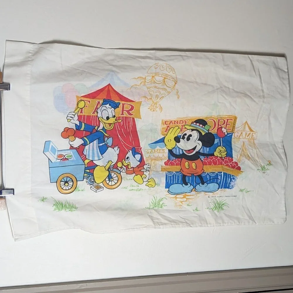 Vintage‎ 80’s Disney Donald Duck Goofy Mickey Minnie Pillow Case Carnival